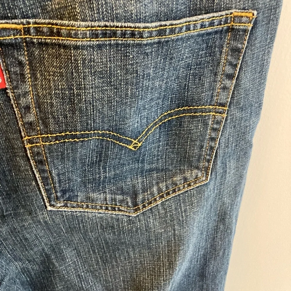 Levi's men's 569 straight leg blue jeans 38 x 34 actual 32